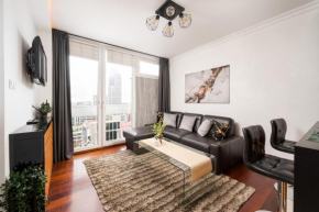 Wola 15th Floor City View Apartment